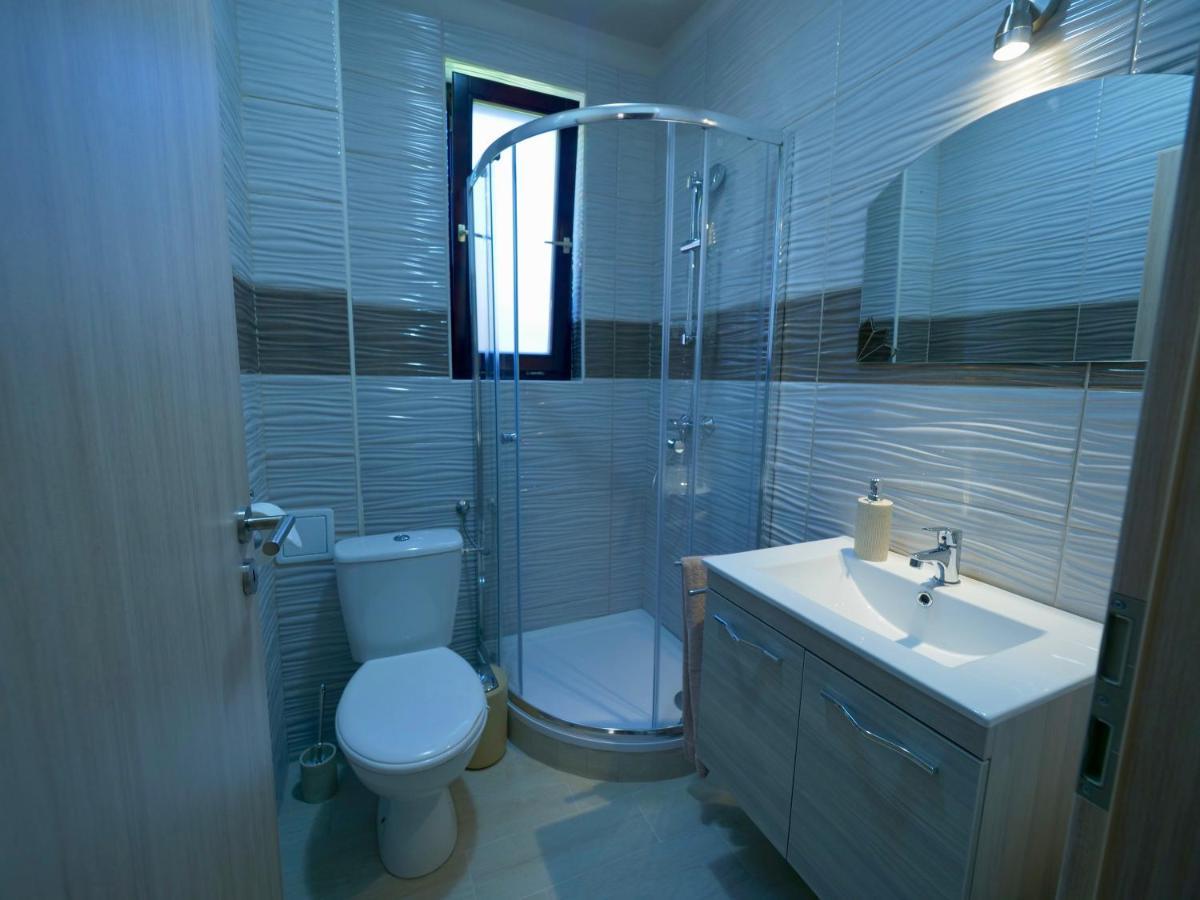 Rubin Apartman ซาลาคาโรส ภายนอก รูปภาพ